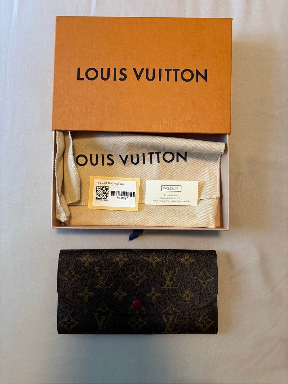 Louis Vuitton Monogram Canvas Wallet in Brown with Pink Snap - Picture 2 of 16